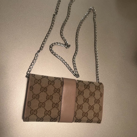Gucci wallet with chain - Picture 2 of 5